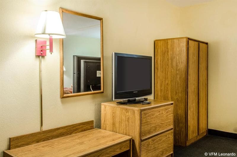 Relax Inn photo 1