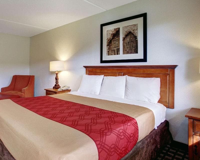 Rodeway Inn 2