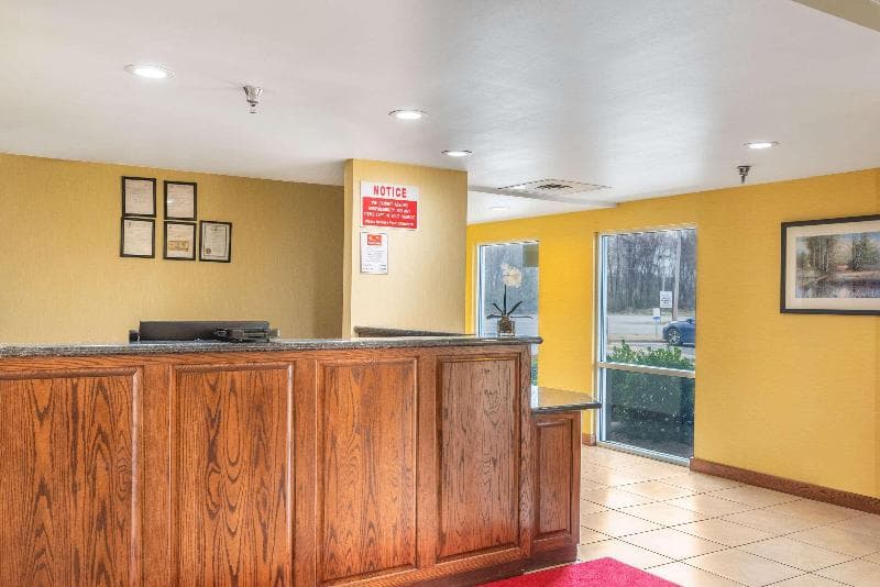 Econo Lodge Inn & Suites Pritchard Road North Little Rock 5