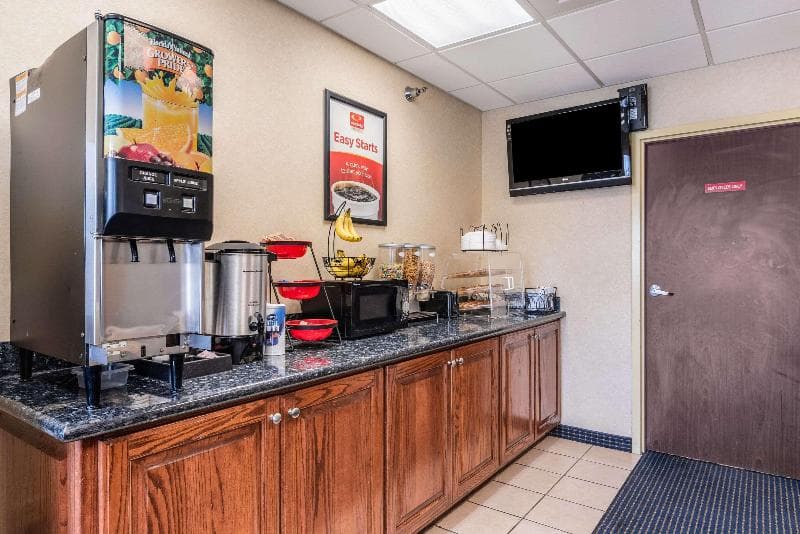 Econo Lodge Inn & Suites Pritchard Road North Little Rock 2