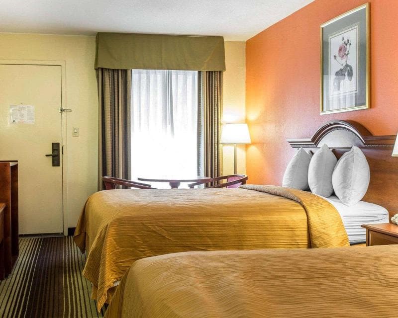 Quality Inn University photo 1