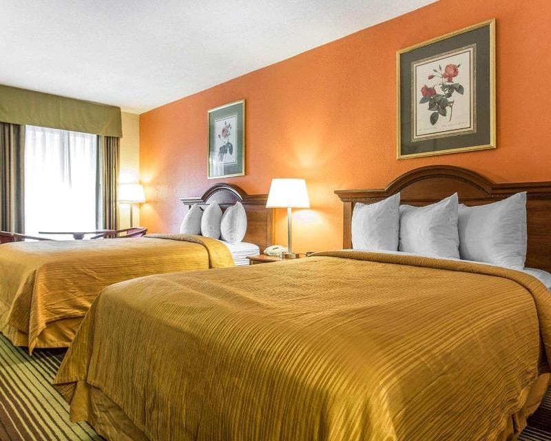 Quality Inn University 2