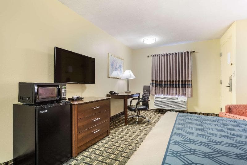 FairBridge Inn Express Lincoln 3