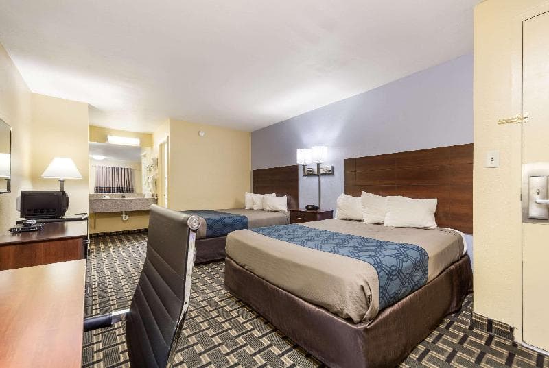 FairBridge Inn Express Lincoln 4