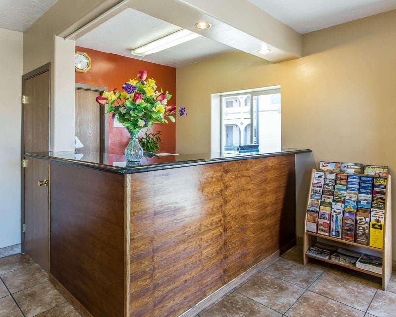 Rodeway Inn & Suites 5
