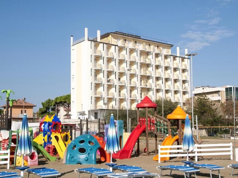Familihotel Lido di Classe 4