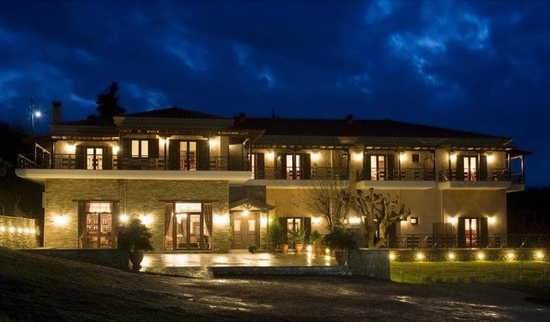 Dellas Boutique Hotel 4