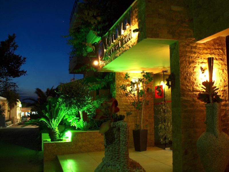 Caravel Apartment Hotel photo 1