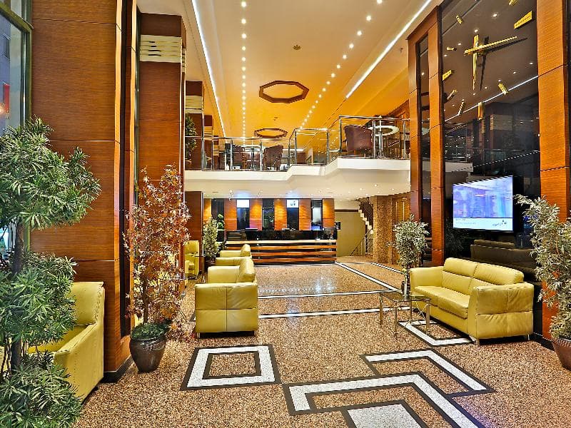 Grand Madrid Hotel 4