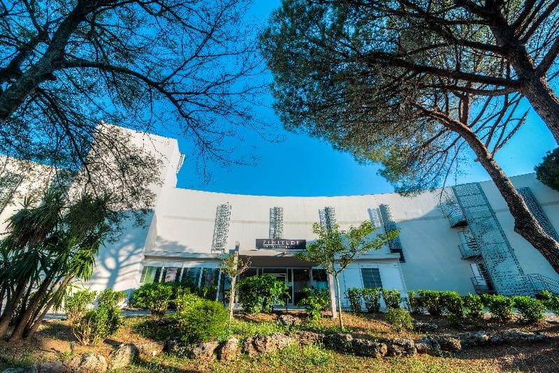 Zenitude Hotel Residence La Tour de Mare main