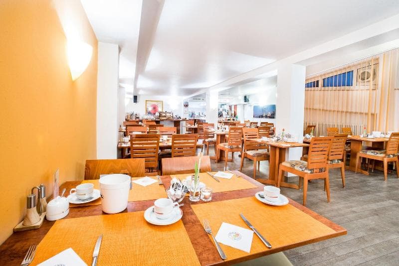 Tiptop Hotel National photo 1