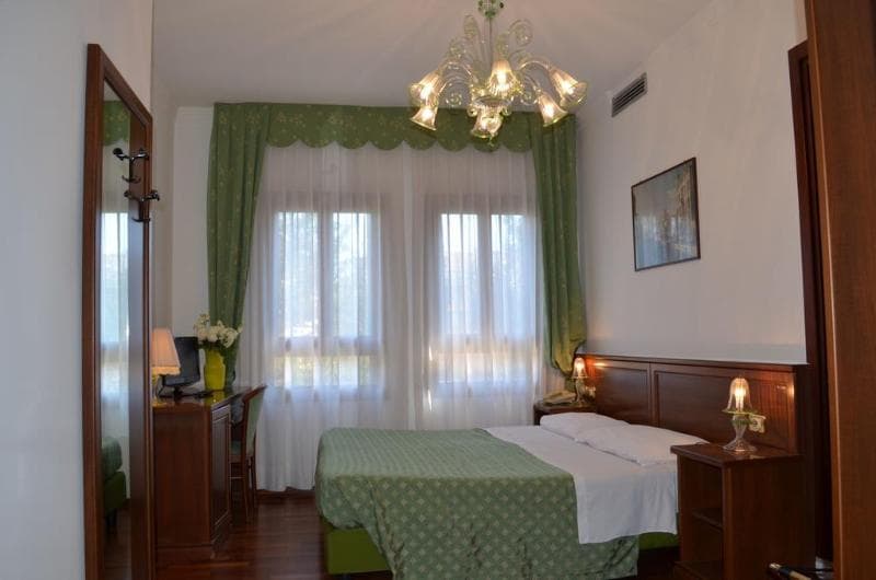 Hotel Villa Cipro 3