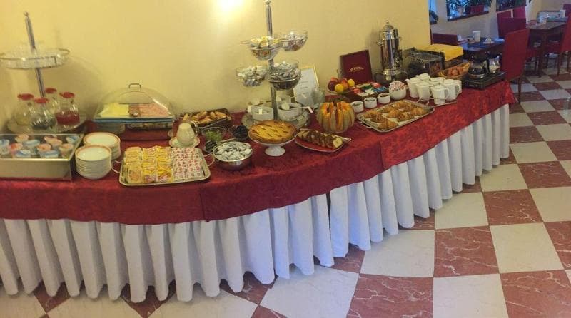 Hotel Villa Cipro 4