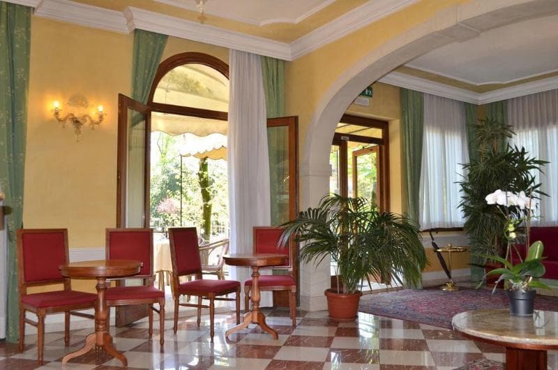 Hotel Villa Cipro 5