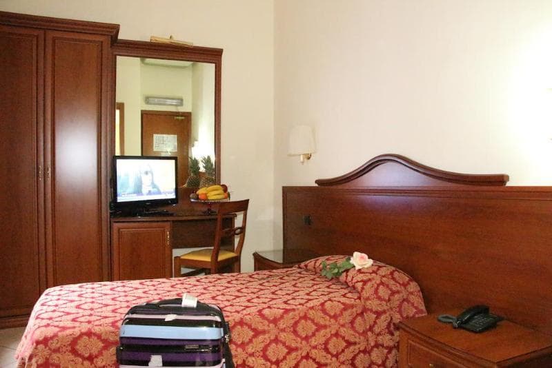 Hotel Mirage And Halifax photo 1