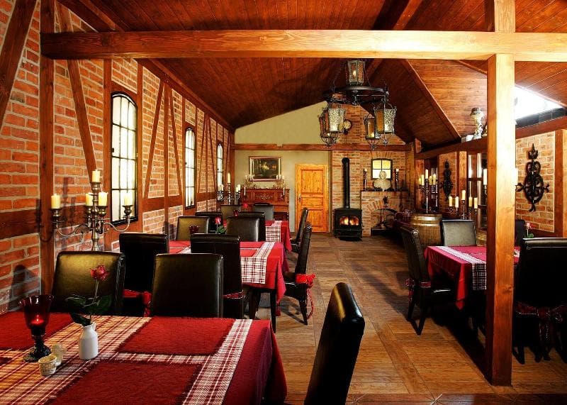 Landhaus & Burg Hotel Romantik 3