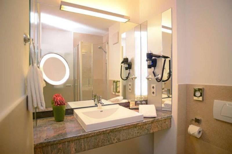 ACHAT Hotel Regensburg im Park 5