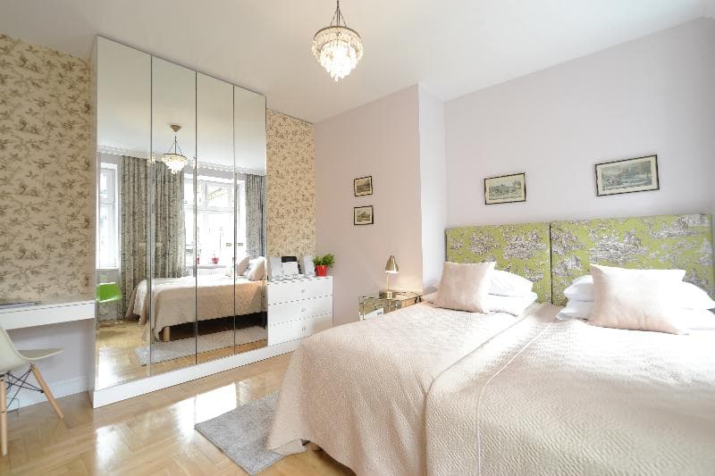 Crystal Suites Chez Helena 3