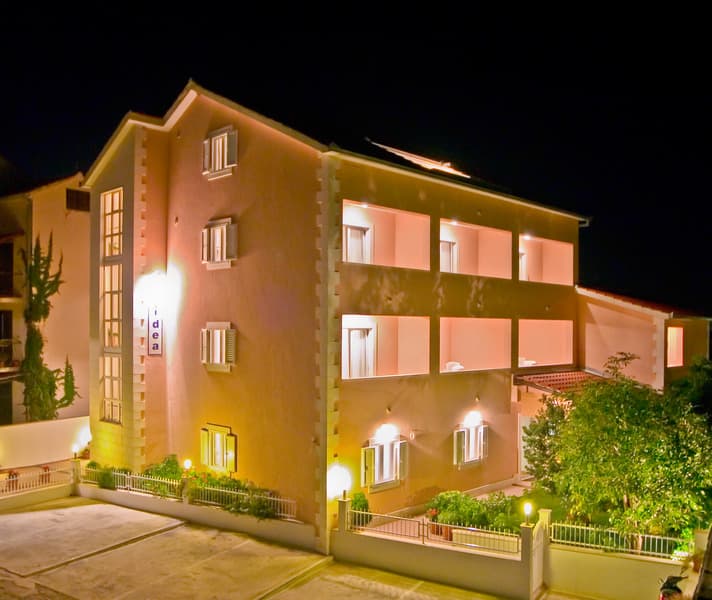 Villa Midea 3