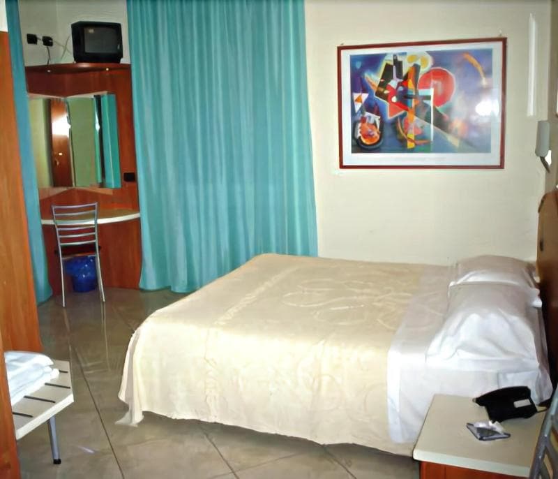 Hotel 2000 photo 1