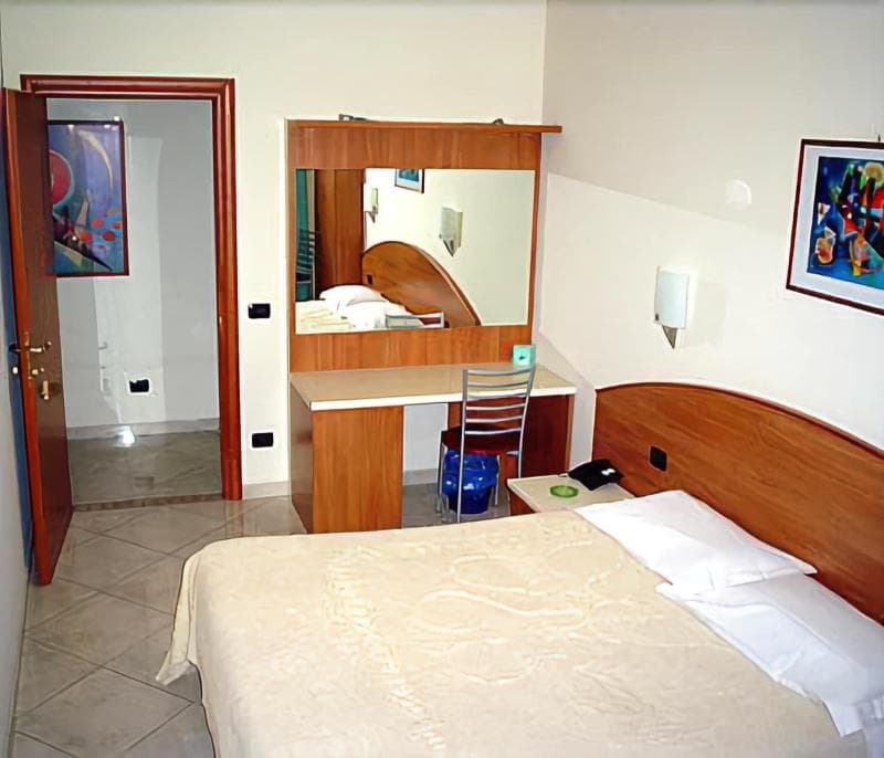 Hotel 2000 4