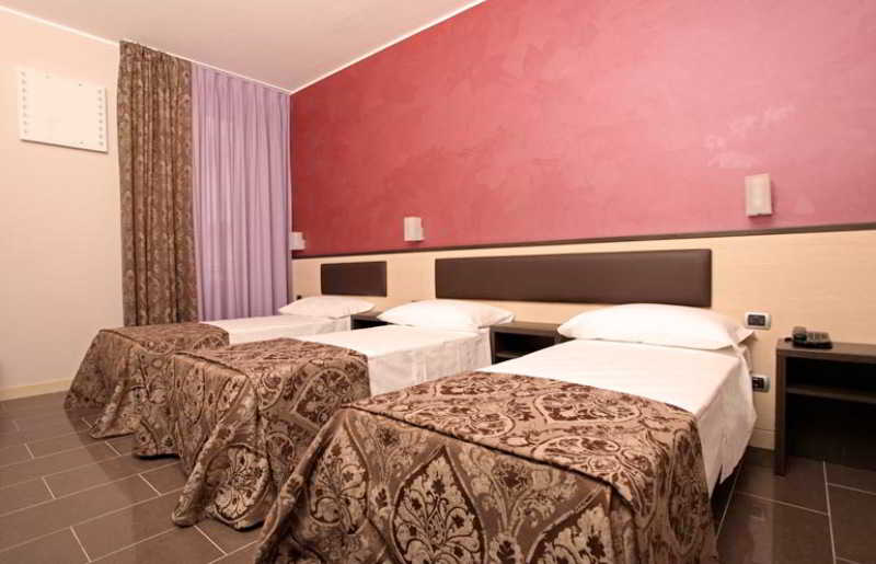Hotel Five 2
