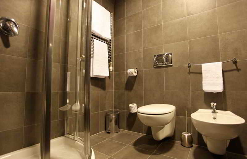 Hotel Five 4