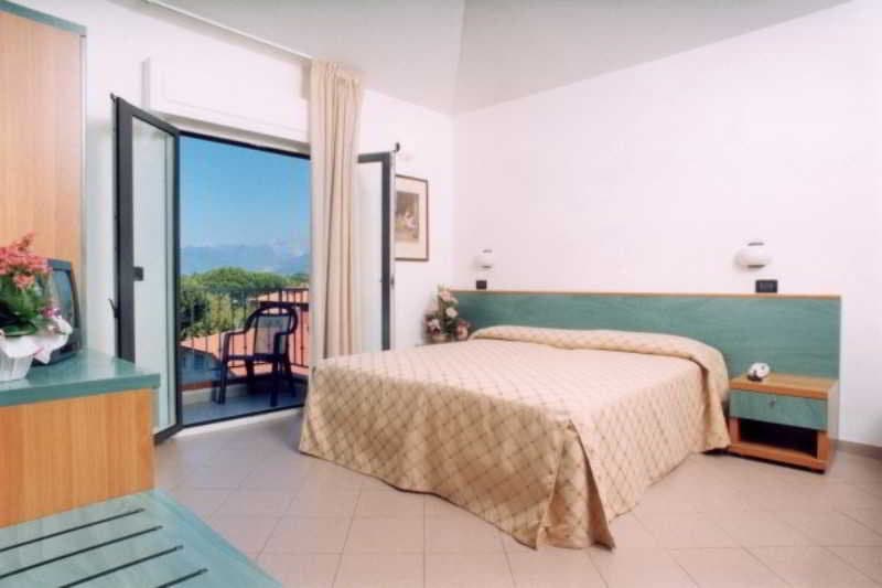 Fortunella 3