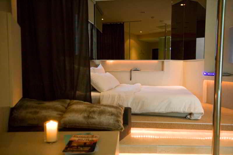 648 Hotel photo 1