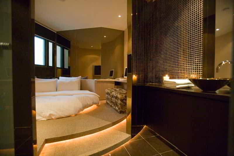 648 Hotel 4