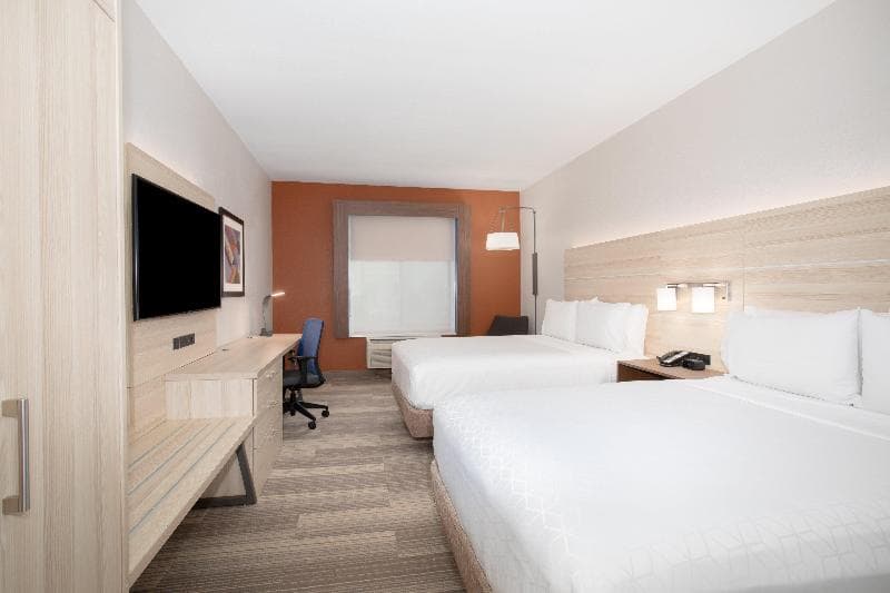 Holiday Inn Express & Suites Phoenix - Glendale Sports Dist photo 1
