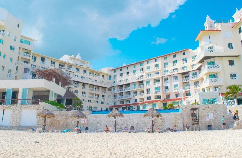 Bsea Cancun Plaza photo 1