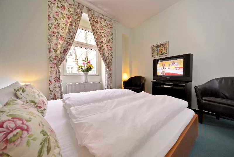 Old Town Hotel 4