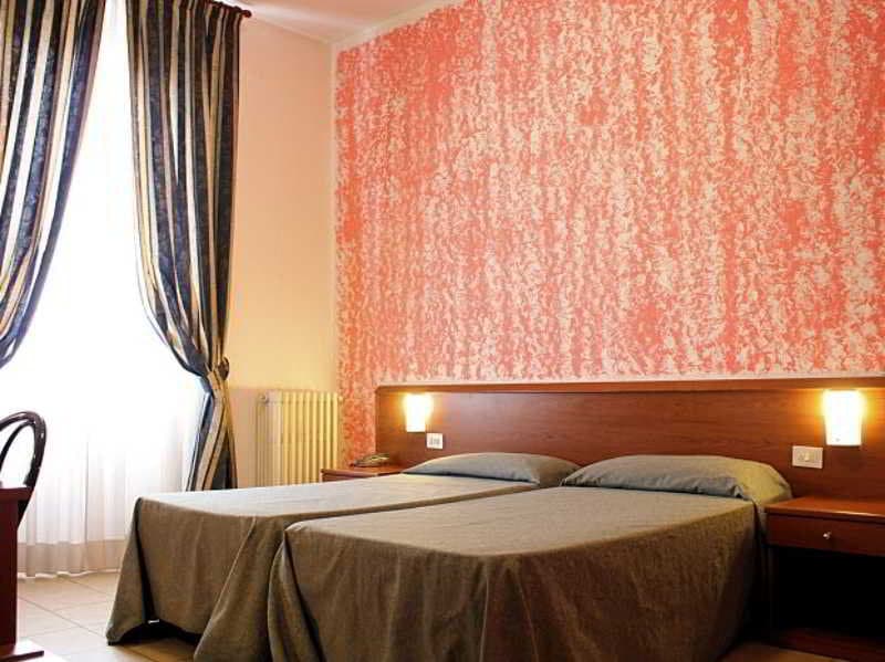 Hotel Paradiso 3