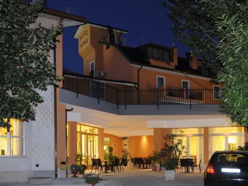 Hotel Sonia photo 1