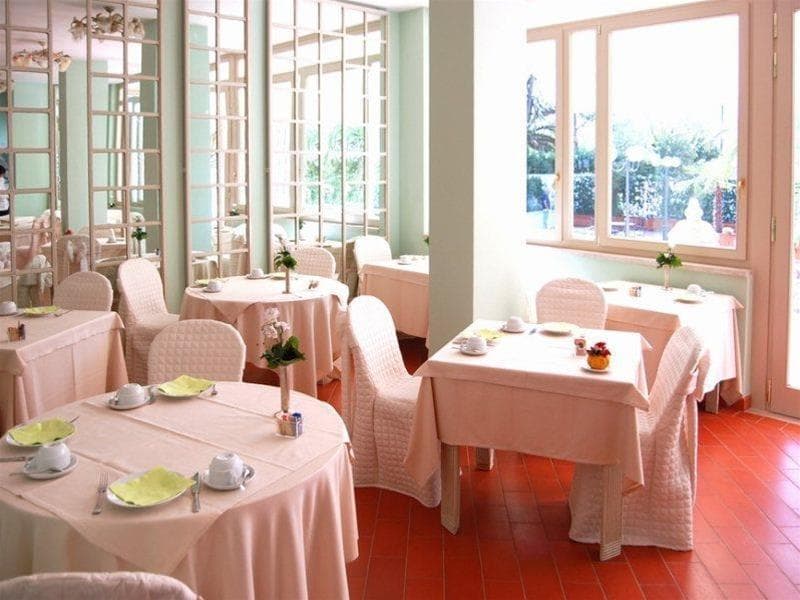 President Hotel main