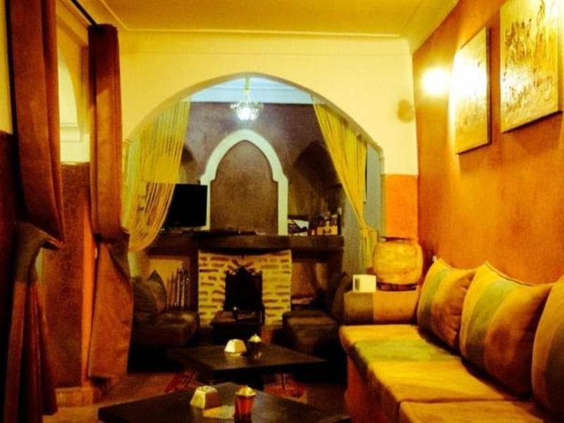 Riad Mboja 2
