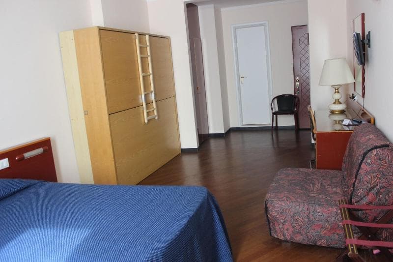 New Alexander Hotel 4