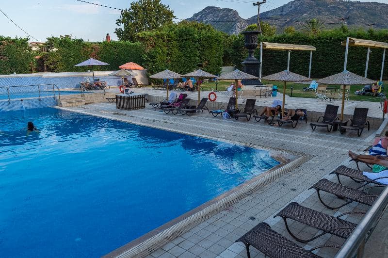 Dolphin Resort Hotel 4