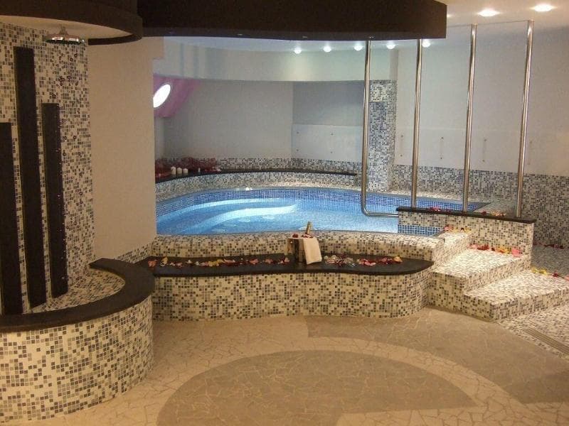 Tus' Hotel 3