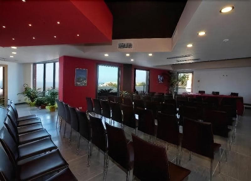 Tus' Hotel photo 1