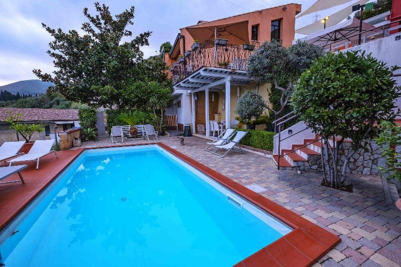 Casa Rossa main
