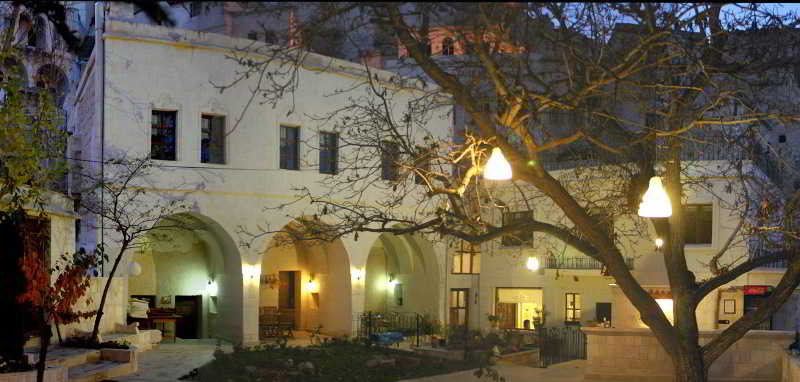 El Puente Cave Hotel 5