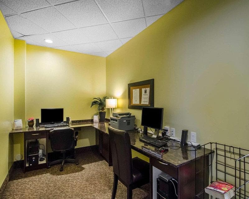 Comfort Inn photo 1