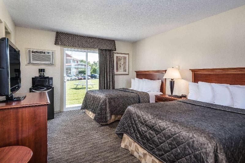 Travelodge by Wyndham Gananoque 3