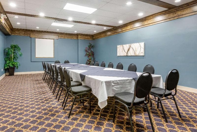 Quality Inn Sarnia 5