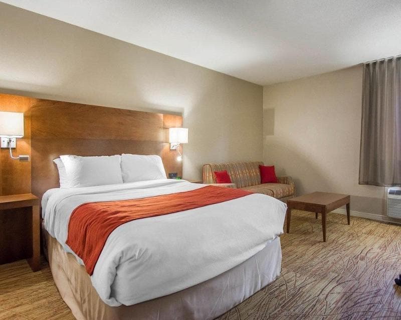 Comfort Inn 2