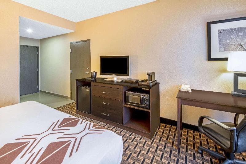 La Quinta Inn & Suites Denison-North Lake Texoma photo 1