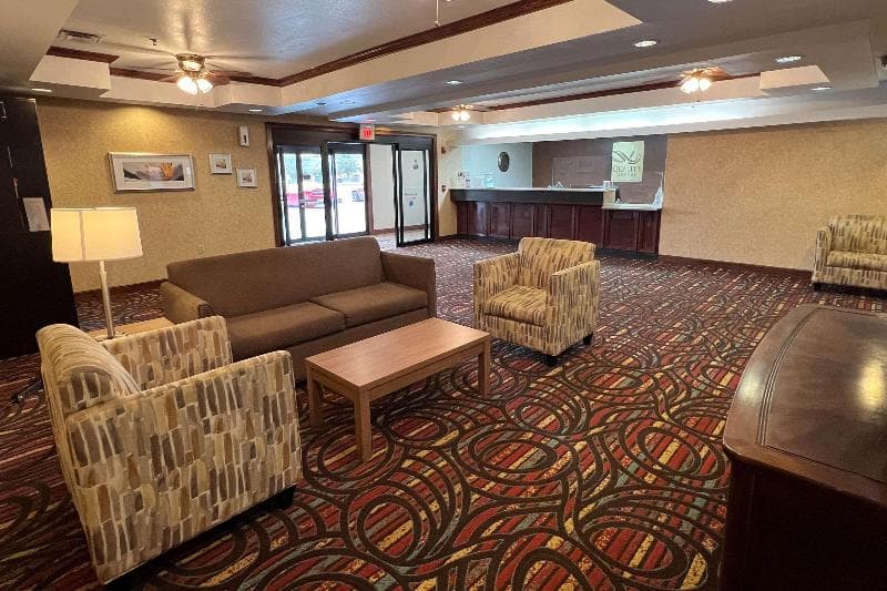 Quality Suites Midland 4