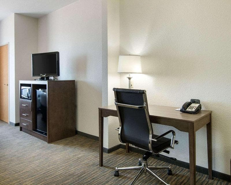 Comfort Suites San Angelo near University 2